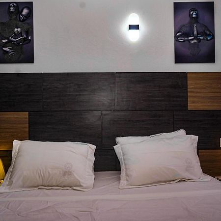 Prince Home Douala Eksteriør billede