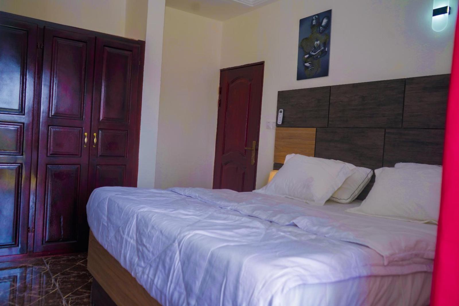 Prince Home Douala Eksteriør billede