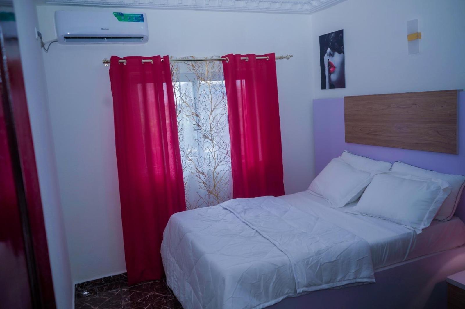 Prince Home Douala Eksteriør billede