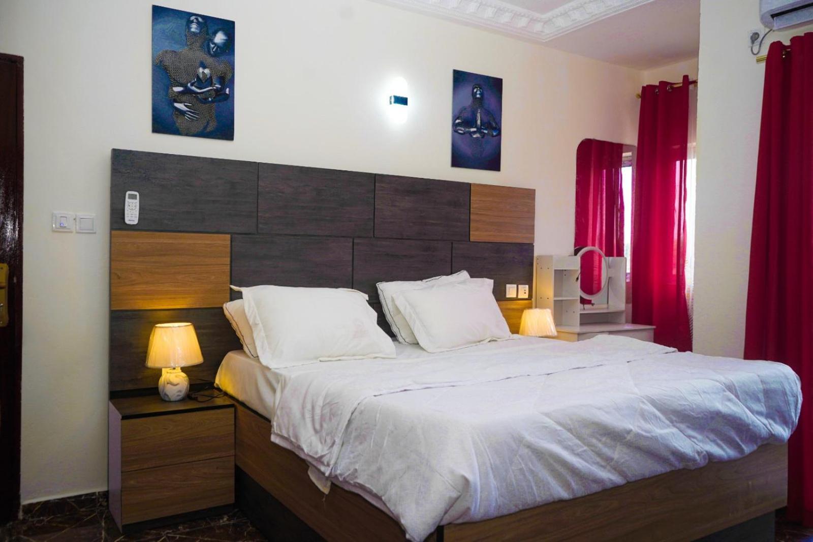 Prince Home Douala Eksteriør billede
